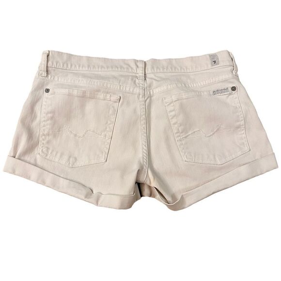7 for all mankind ~ ivory denim shorts ~ size 31 ~ slight imperfection on right - Picture 2 of 13